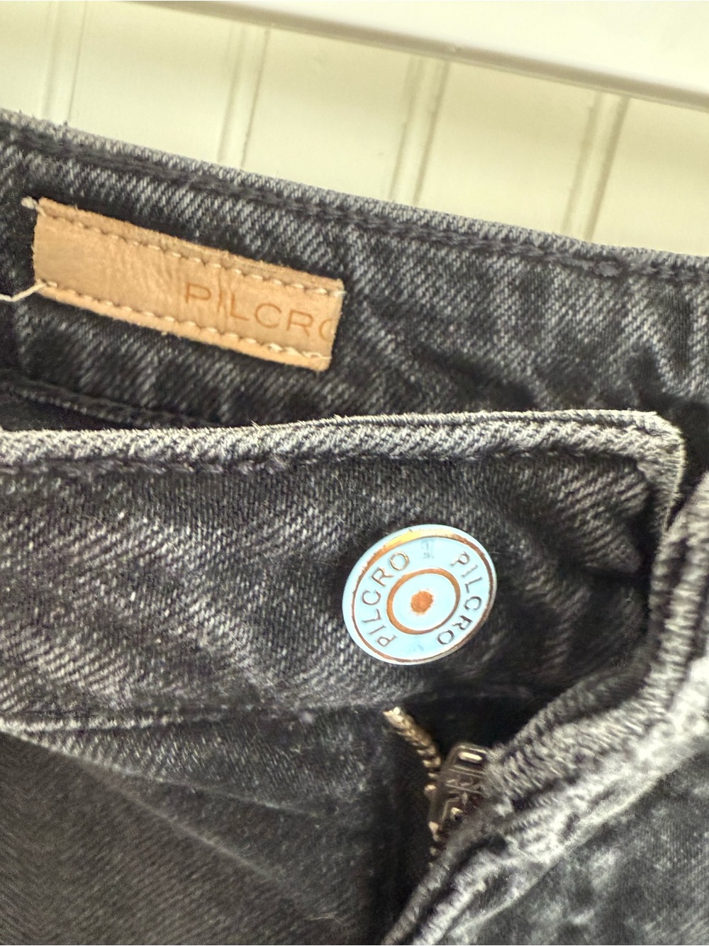 Pilcro Black Jeans Size 30 with Frayed Hem - Picture 2 of 5